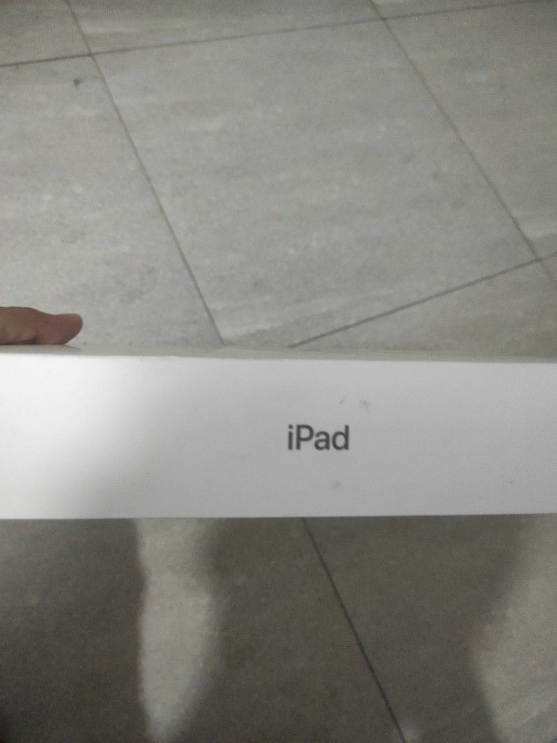Ipad 9 generation Box only (Category: iPad) located in Santa Rosa. Submitted by strawhatt (Listing ID 1427778356, Image 2). Description: box only.