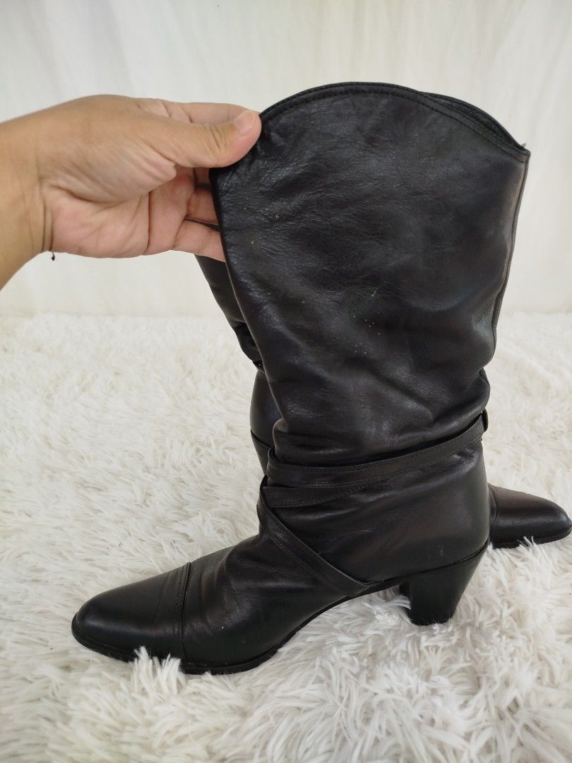 Japan Black Leather Boots 24cm (size 37) (Category: Boots) located in Bulacan. Submitted by amarijapansurplus (Listing ID 1427665747, Image 3). Description: Japan Black Leather Boots 24cm (size 37) 📌as is 📌What u see is what u get 📌First to pay basis 📌Auto pass sa COD iwas scam sa part ko 📌MOP: GCASH 📌MOD: Pick-up, Lalamove (motorcycle) or J&T/Flash Express 📌Loc. Panginay, Balagtas, Bulacan 🇯🇵AMARI Japan Surplus🇯🇵.