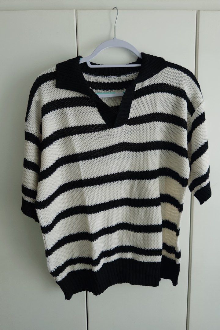 Knitted Shirt (Category: Formal Shirts) located in Muntinlupa City. Submitted by goldlevel (Listing ID 1427696865, Image 1). Description: Knitted shirt Perfect for summer outfits.