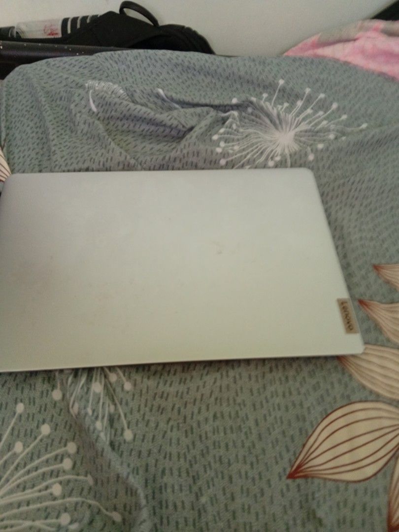 Lenovo Laptop405943937223905280