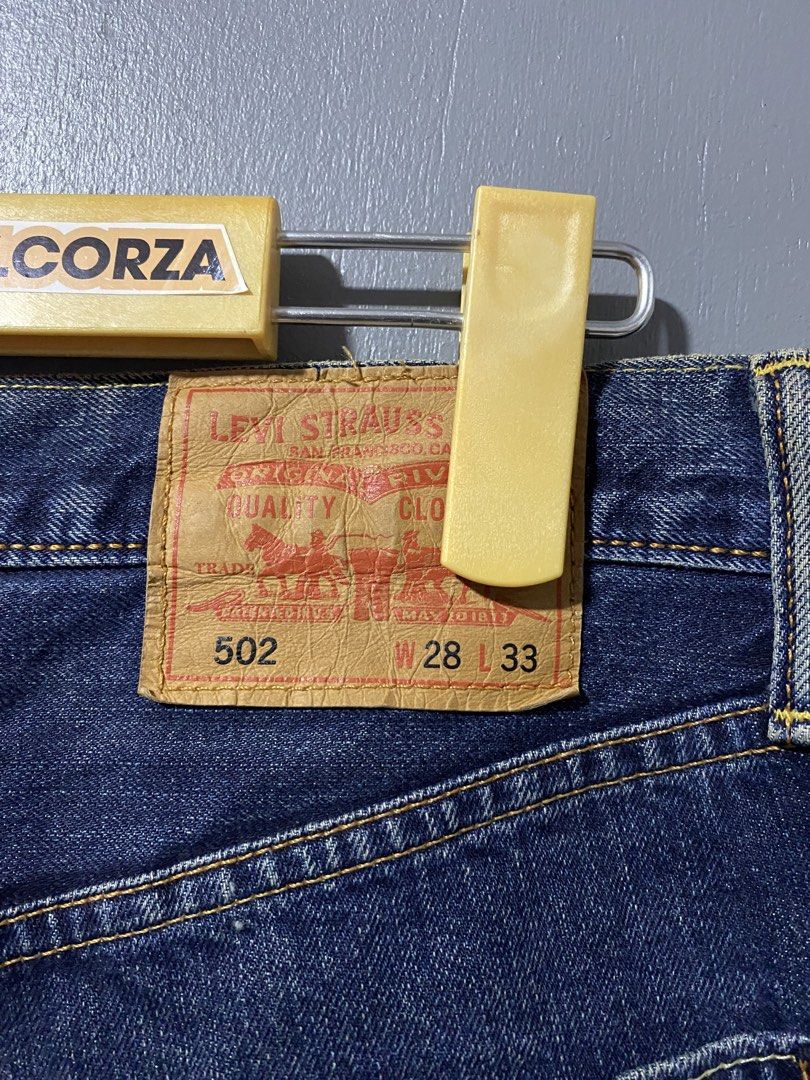 Levi's 502 Jeans W28 L33 (Category: Jeans) located in Tanay. Submitted by judevalcorza (Listing ID 1427693610, Image 3). Description: Levis 502 Size 28/30 Length 43 Leg Opening 7.5 Excellent Condition No Issue 699 Plus Ship.
