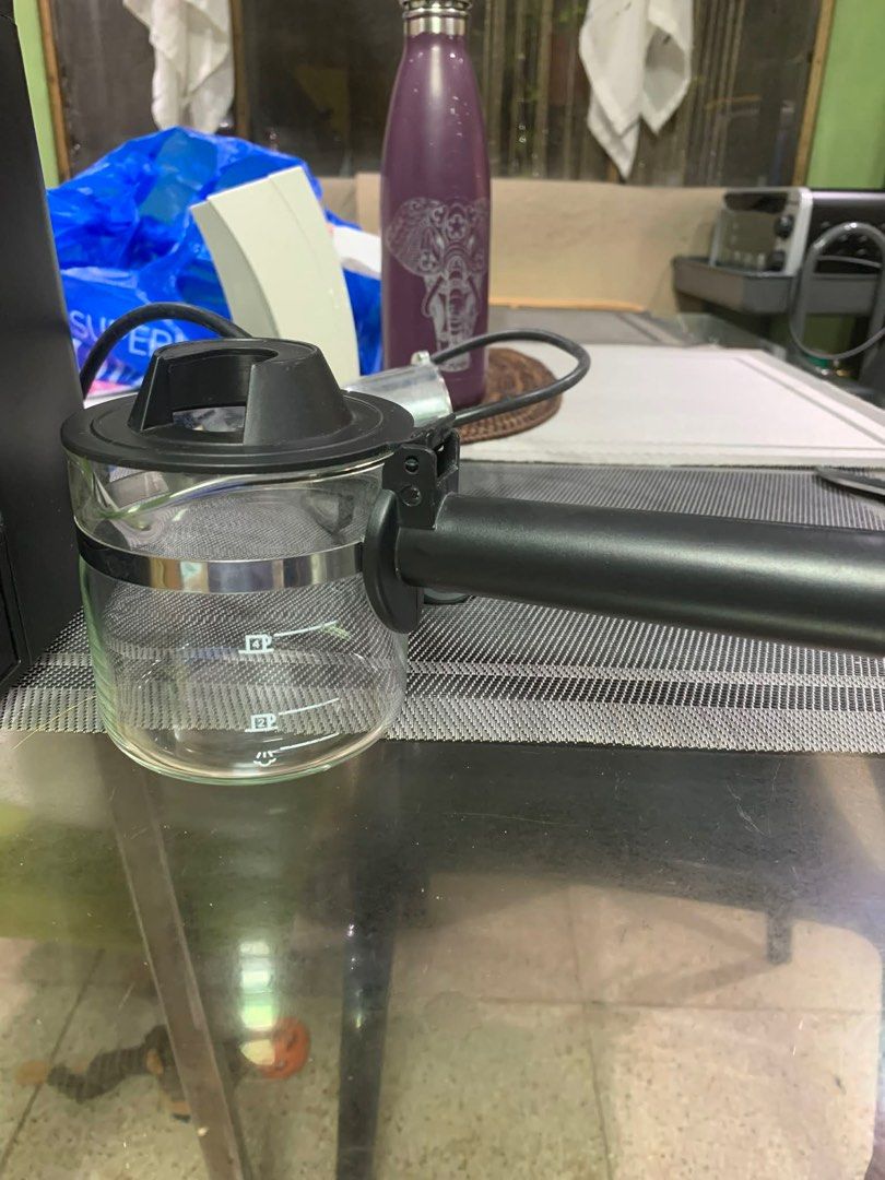 Expresso Coffee Machine (Category: Coffee Machines & Makers) located in Quezon City. Submitted by chingkwayluh (Listing ID 1427735290, Image 3). Description: Rfs: upgraded Manual.
