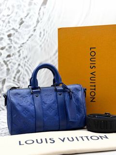 (Category: ) located in . Submitted by redrabbitluxury_singpore (Listing ID 1427769010, Image 1). Description: .