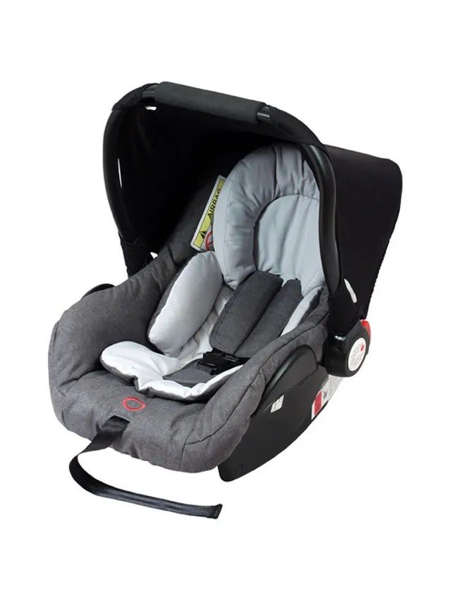 Looping Squiz Car Seat with Adapter (Category: Car Seats) located in Quezon City. Submitted by art_declutter (Listing ID 1427643355, Image 3). Description: send me a message for actual video and photos thank you! .