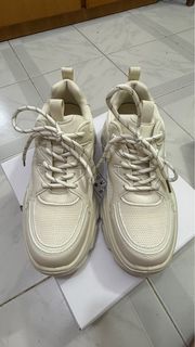 （分類：）位於 。 由 niccol_l_ 提交（商品編號 1427757261，圖片 1）。簡介： 。