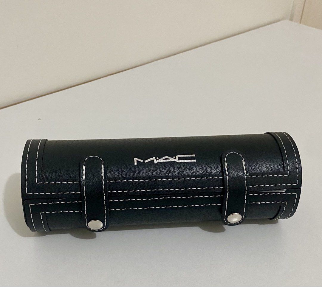 MAC 9 piece Brush Set + Brush Case with Mirror (Category: Makeup) located in Cavite. Submitted by chubbsavenue (Listing ID 1427776690, Image 1). Description: .
