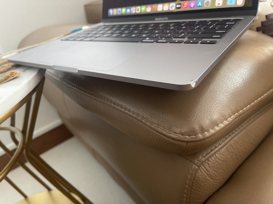 MacBook Pro 13-inch M1 2020 - 16GB RAM405944647487344643