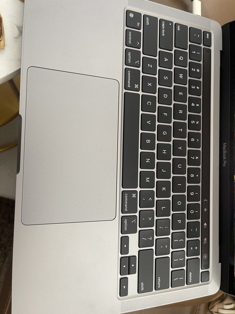 MacBook Pro 13-inch M1 2020 - 16GB RAM405944647487344644