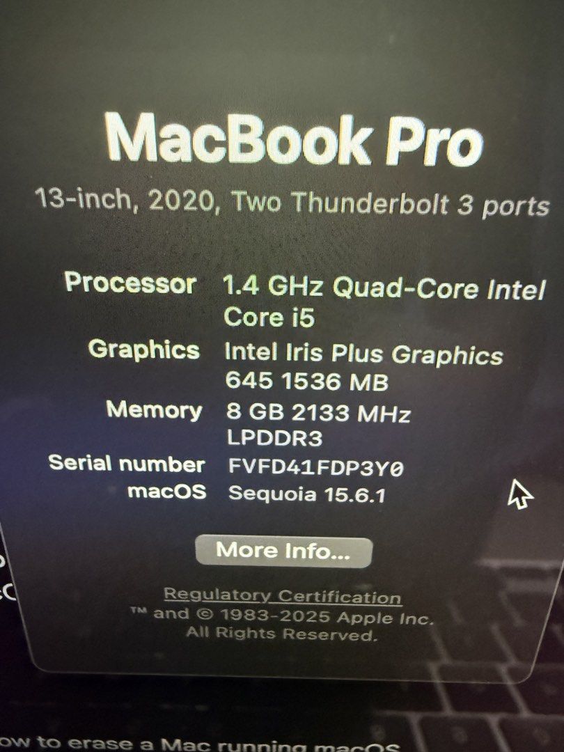 MacBook Pro405939711252910080