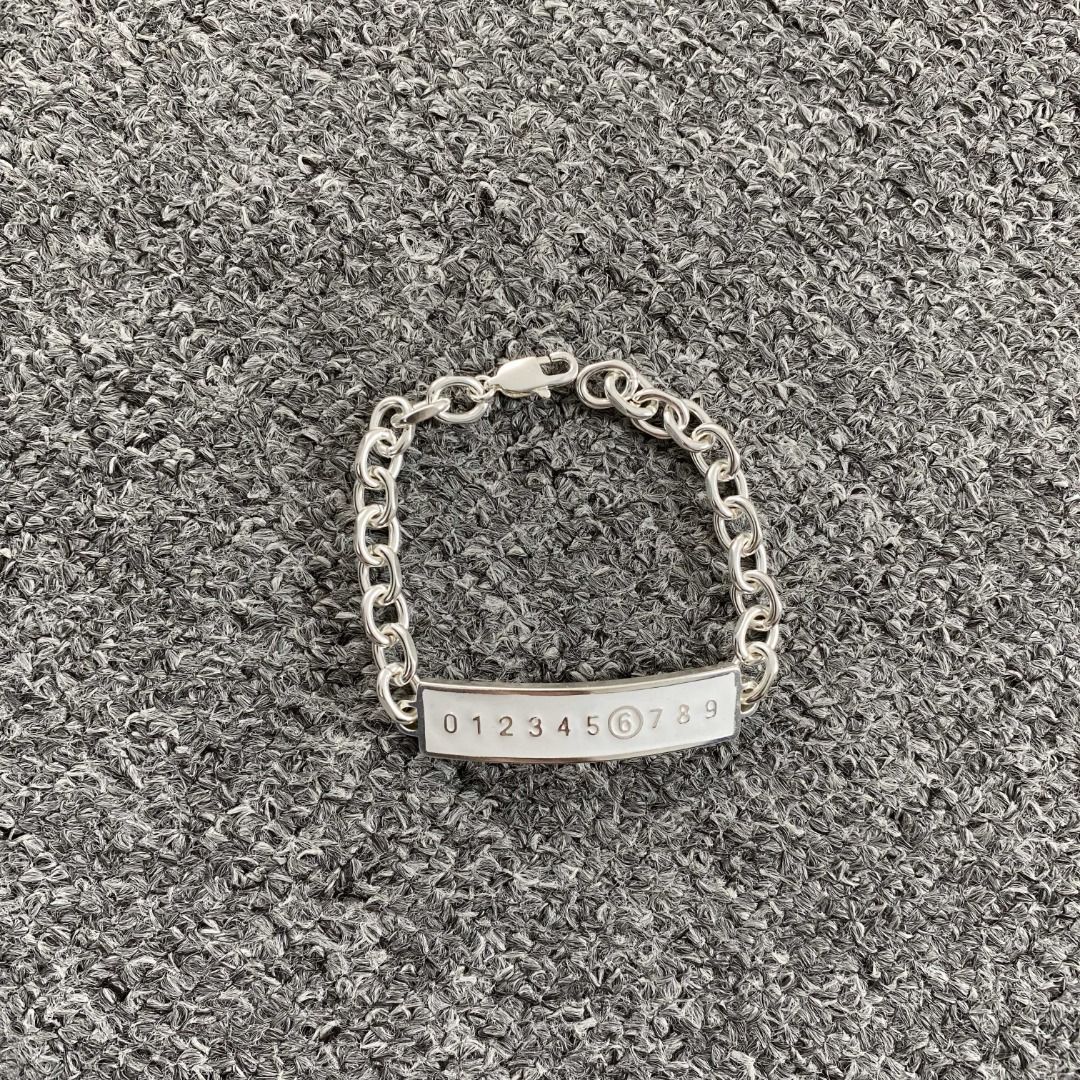 Maison Margiela MM6 Chain Bracelet (Category: Bracelets) located in Antipolo. Submitted by drearchives (Listing ID 1427665561, Image 1). Description: Maison Margiela MM6 Chain Bracelet ₱4,000 + SF thrifted from Japan. Complete inclusions (box & tag) used with care, no issues. Shipping via Lalamove / J&T.