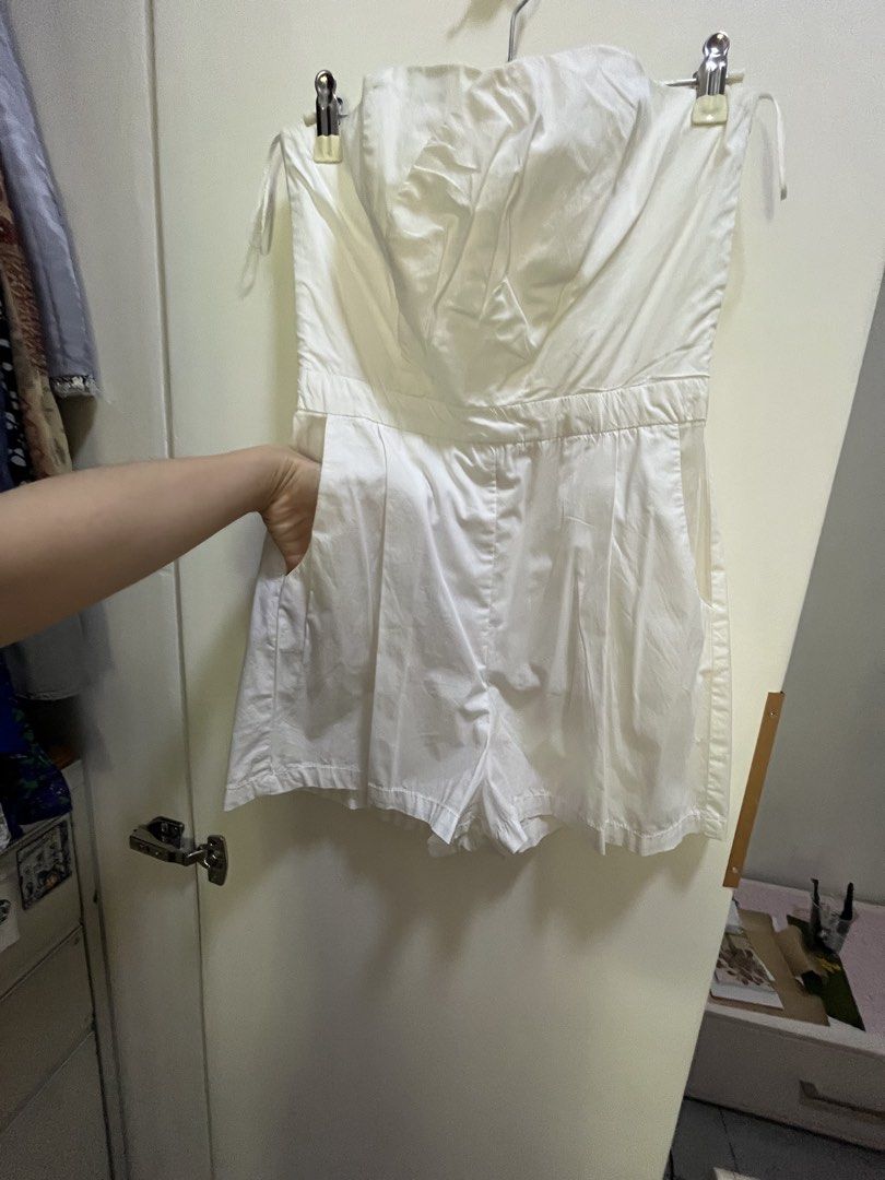 Mango White Strapless Jumpsuit (Category: Dresses) located in Quezon City. Submitted by jcycle02 (Listing ID 1427649900, Image 2). Description: White strapless jumpsuit. It has a simple, elegant design, suitable for various occasions. With pockets!.