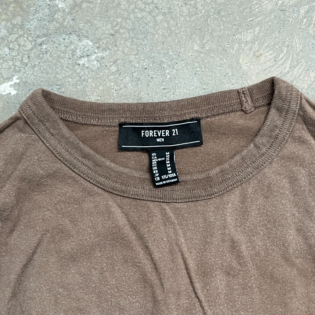 Mens Brown Basic Long Sleeve Shirt (Category: Sets & Coordinates) located in Quezon City. Submitted by wipdeclutter (Listing ID 1427698101, Image 3). Description: Forever21 Mens Brown Basic Long Sleeve Shirt (measured in inches) Length 26 Width (pit) 20 Sleeve length 25 Shoulder width 17 Like new Purchased in 🇨🇦 [See photos for details] .