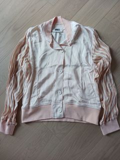 （分類：）位於 。 由 luncheonman 提交（商品編號 1427670317，圖片 1）。簡介： 。