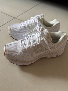 由 _j7654321 (刊登 ID 1427647210，圖片 1) 提交，位於 的 (類別：)，說明：。