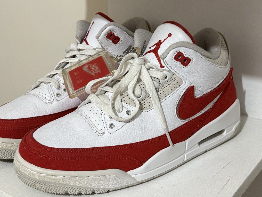 Nike Air Jordan 3 Retro SP (Category: Sneakers) located in Manila. Submitted by jodysdeclutters (Listing ID 1427694892, Image 3). Description: AIR JORDAN 3 RETRO TH SP IN COLOR : WHITE/UNIVERSITY RED , BLANC/UNIVERSITE ROUGE W/ detachable & interchangeable swoosh logos (black&white, grey, light blue, white), white and red shoe lace, box, and receipt. .