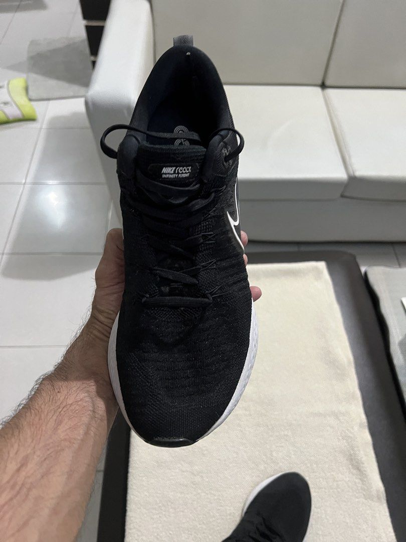 Nike React Infinity Run Flyknit 2 Black (Category: Sneakers) located in Santa Maria. Submitted by jeshtine (Listing ID 1427731974, Image 2). Description: .