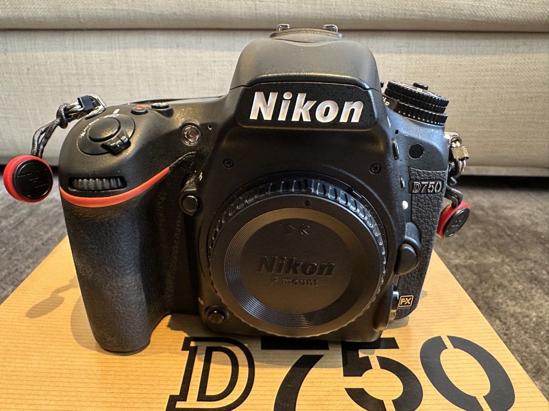 Nikon D750 DSLR Camera with Box and Bag, Photography, Cameras on Carousell
