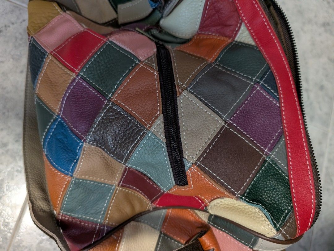 Patchwork Leather Crossbody Bag (Category: Shoulder Bags) located in Singapore. Submitted by joyous. (Listing ID 1427678317, Image 3). Description: Bought from overseas live streams. Large capacity Boston bag. Never used before as I don't like the leather smell from the bag. Selling cheap to clear fast..
