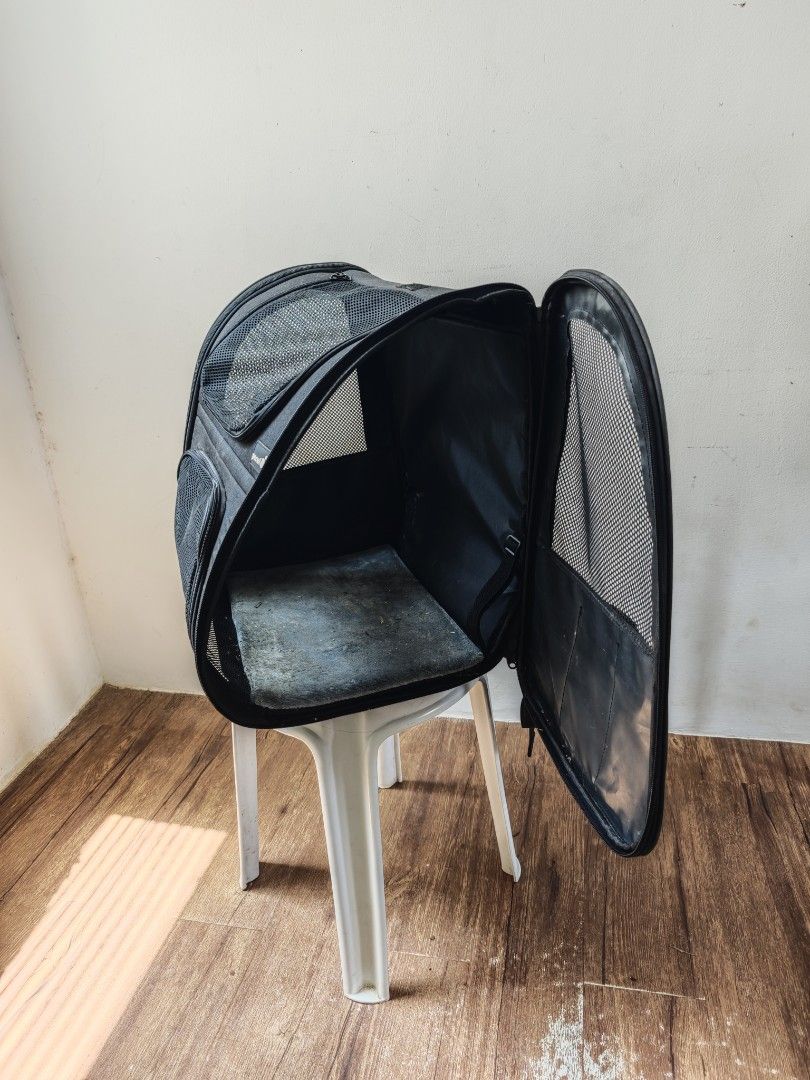 Pecute Pet Carrier Backpack (XL) (Category: Homes & Other Pet Accessories) located in Magalang. Submitted by bdclutter (Listing ID 1427660840, Image 2). Description: - Bought on Amazon official Pecute store for 5k - sturdy backpack, size XL - can carry upto 10/11kg pets - personally carried my 8.5kg dog using this - thick shoulder straps, well padded back panels with extra bottom panel for back/hip padding - had chest strap and hip strap for extr