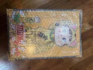 (Category: ) located in . Submitted by hundredsneaker (Listing ID 1427664200, Image 1). Description: .