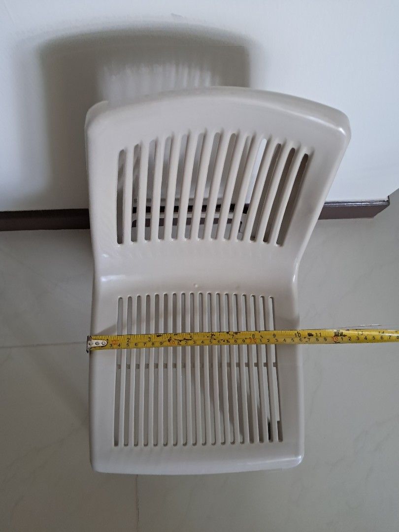 Plastic🌻 Step Stool - Beige (Category: Chairs) located in Singapore. Submitted by beautifulday3388 (Listing ID 1427664310, Image 2). Description: For kid 🌻plastic durable chair is stable like 🆕 H- 50 cm L- 26 cm .Only pay cash carry,at yishun 4 Thank ☺️.