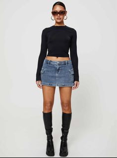 (Category: ) located in . Submitted by shopreloved (Listing ID 1427767819, Image 1). Description: .