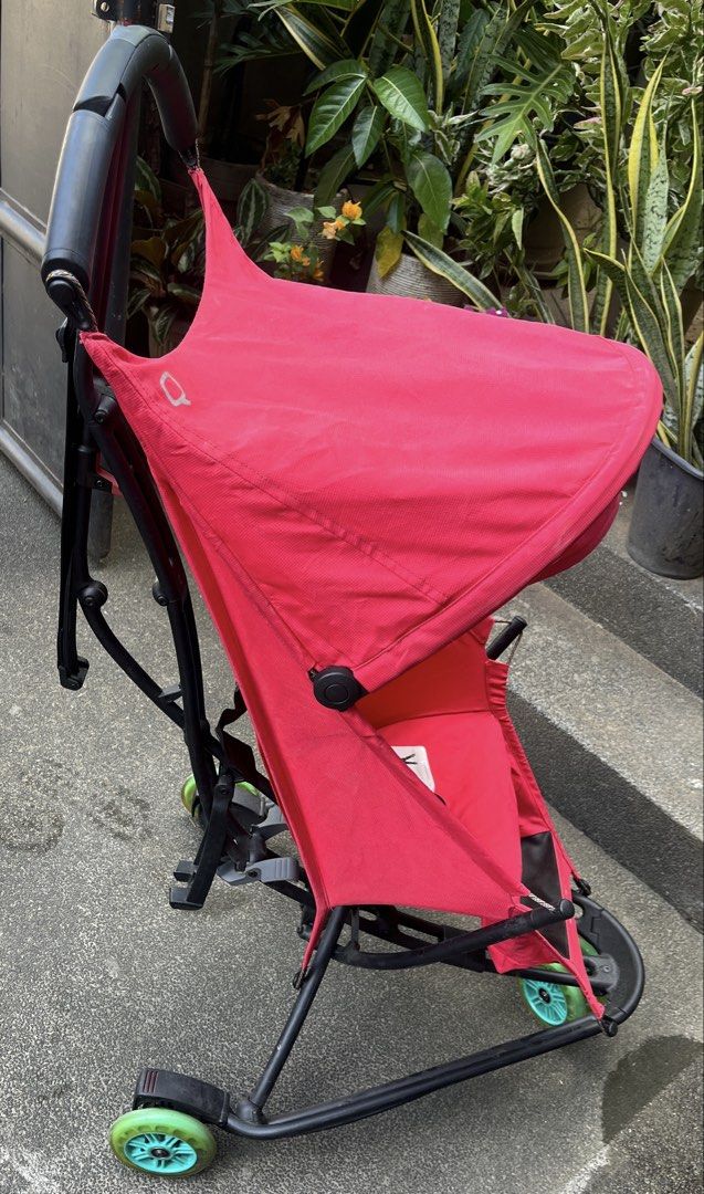 Quinny stroller (Category: Strollers) located in Cainta. Submitted by klejre (Listing ID 1427742646, Image 3). Description: Stylish, lightweight, sleek.