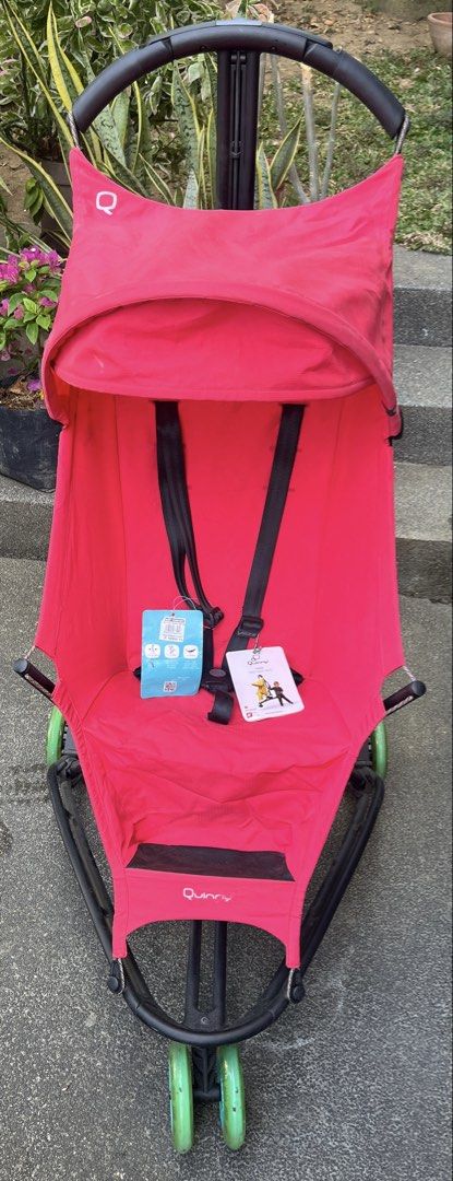 Quinny stroller (Category: Strollers) located in Cainta. Submitted by klejre (Listing ID 1427742646, Image 2). Description: Stylish, lightweight, sleek.
