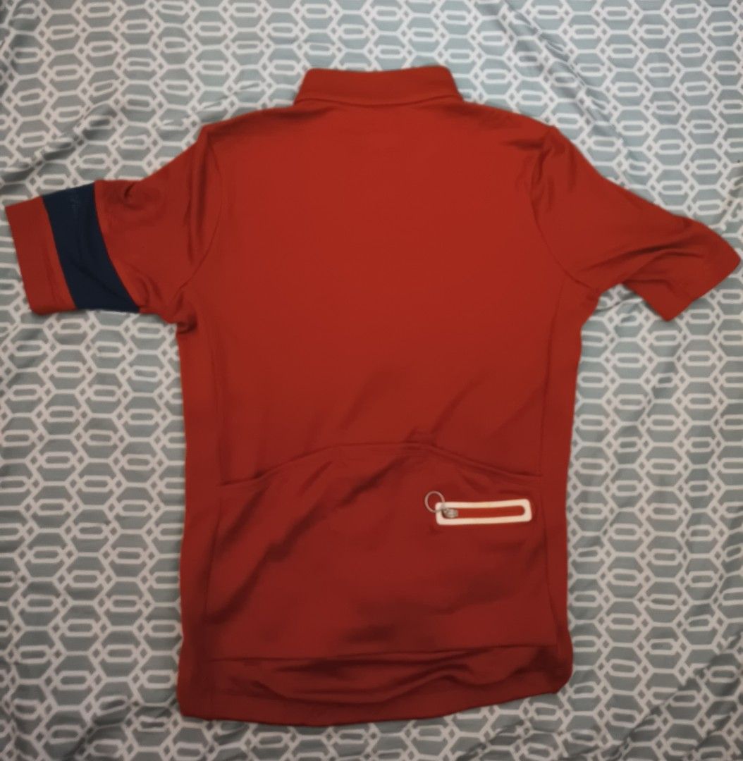 Rapha Classic Cycling Jersey (xsmall) (Category: Activewear) located in Santa Rosa. Submitted by tindahannitimi (Listing ID 1427727656, Image 2). Description: Rapha Classic Jersey (xsmall) 𝗔𝗧𝗧𝗘𝗡𝗧𝗜𝗢𝗡 𝗧𝗢 𝗕𝗨𝗬𝗘𝗥𝗦: Colors may slightly vary due to lighting. Please manage your expectations all items are thrifted. Items may have minor lint, faint stains or sign of wear. No return / No exchange. Location: Sta.rosa,Laguna We Ship Nationwid