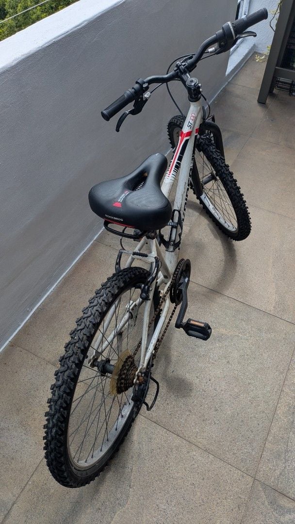 Rockrider ST100 Kids Mountain Bike + MET helmet, Sports Equipment ...
