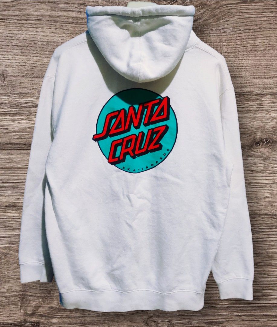 Santa Cruz Hoodie (Category: Hoodies) located in Muntinlupa City. Submitted by Afarador11 (Listing ID 1427674362, Image 3). Description: SANTA CRUZ hoodie ◾Authentic ◾Excellent or better condition ◾issue: minor scartch on sleeve, hindi obvious. see last photo ◾Size: XL W24 x L29 note: Color may vary due to lighting. Personal item🙂 💵800 + shipping fee 💰MOP: Gcash 🚫NO COP/COD❌ Thank you & God bless🙏.