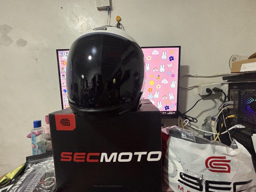 SEC Moto Open Face Helmet (Category: Helmets and other Riding Gears) located in Manila. Submitted by kathylandia (Listing ID 1427723568, Image 3). Description: .
