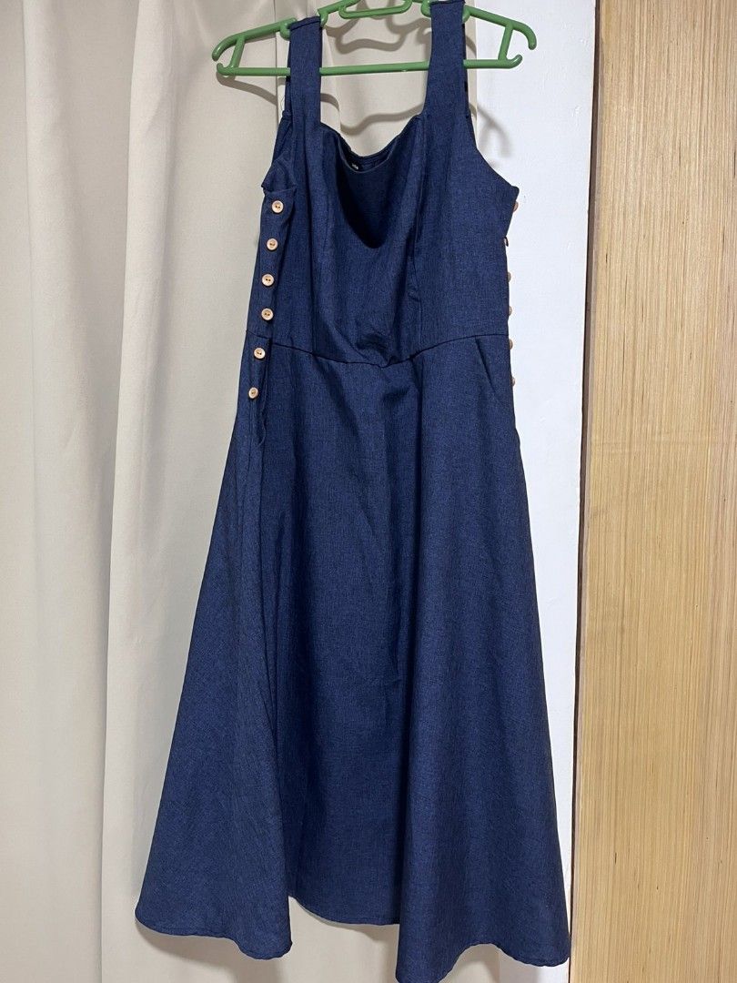 Shein Denim Dress with Buttons (Category: Dresses) located in Quezon City. Submitted by hjc18 (Listing ID 1427742953, Image 2). Description: Shein dress, size: large Used once only RFS: Decluttering.