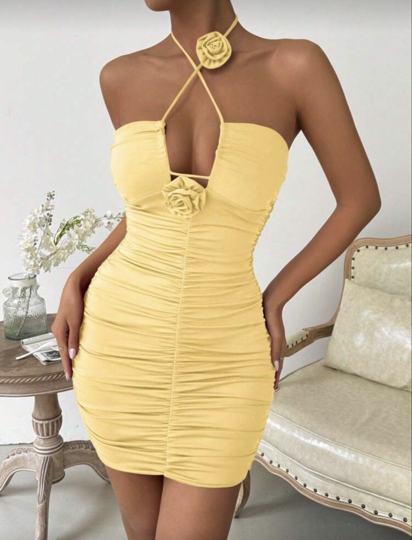 Shein Halter Yellow Dress (Category: Dresses) located in Makati City. Submitted by zes93 (Listing ID 1427705591, Image 1). Description: .