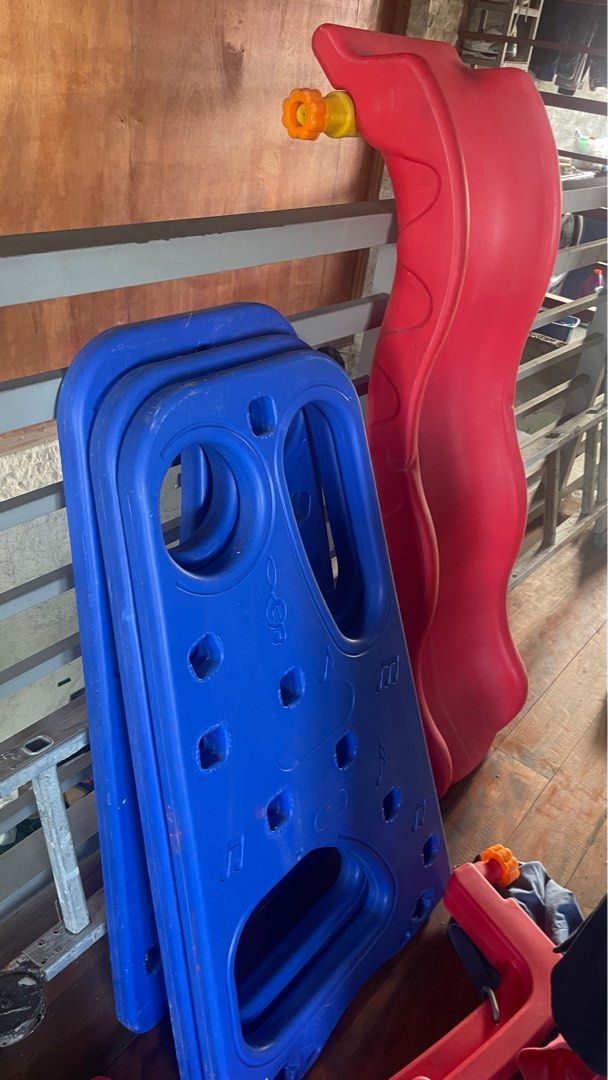 Slide and swing set (Category: Infant Playtime) located in Manila. Submitted by puremountain_eacf5e (Listing ID 1427719139, Image 3). Description: Kompleto pa yun parts naka disassemble lang. Issue: May tupi lang yun slide pero all goods nmn. Lilinisin un slide pag may sure buyer na. Rfs:nakatambak na lang.