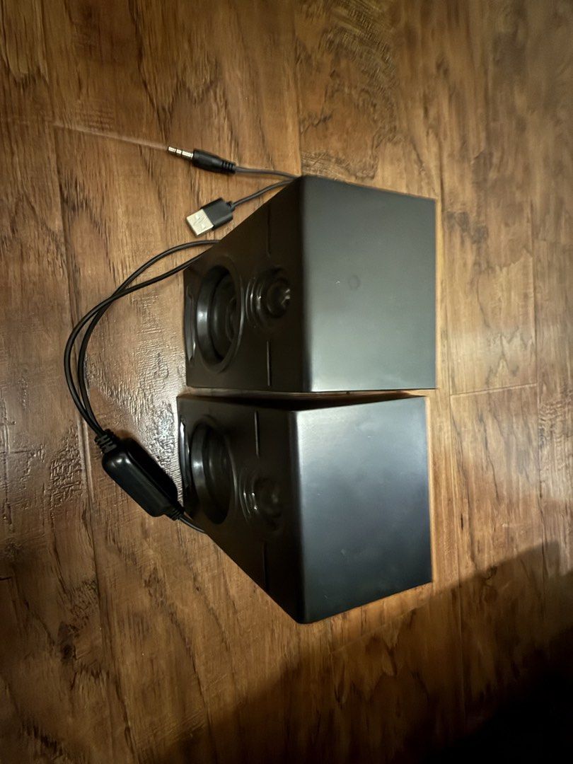 Speakers410534392366387200