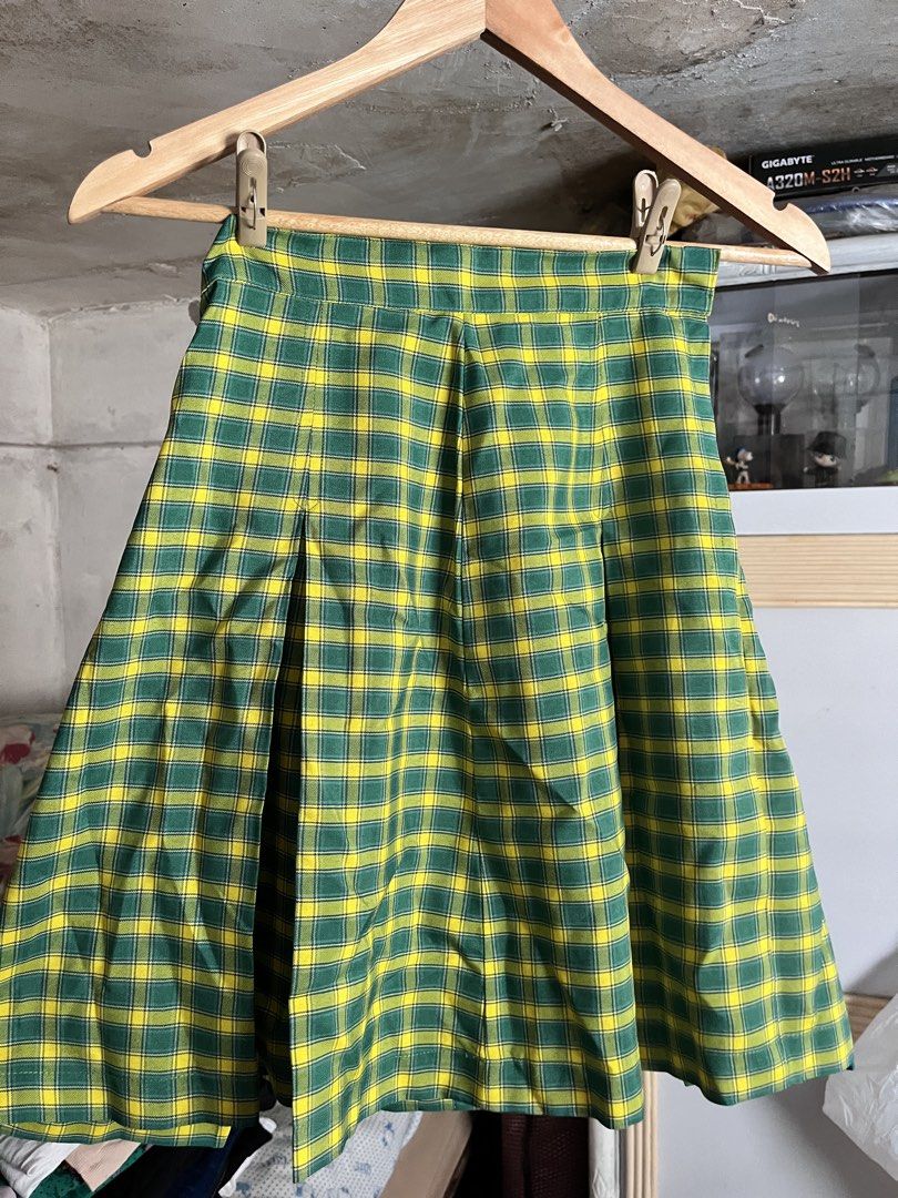 St Louis College Skirt (Category: Skirts) located in Valenzuela. Submitted by hellodianelim (Listing ID 1427708055, Image 1). Description: Length: Knee of Height of 4'11.