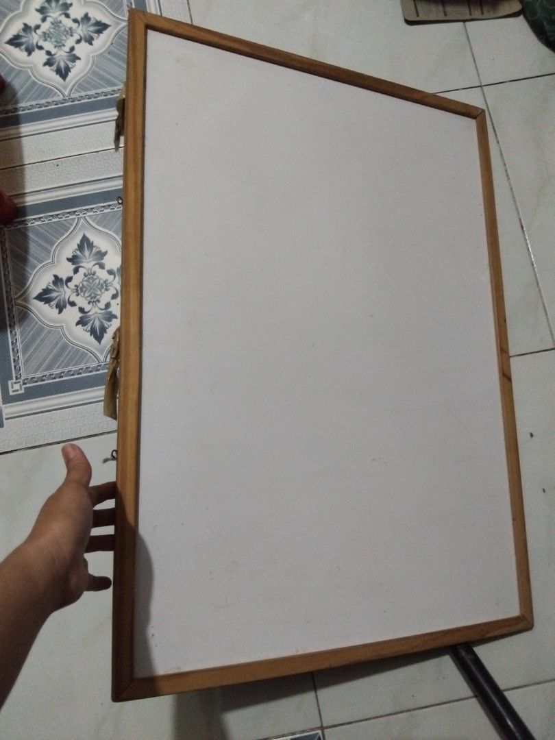 TAKE ALL Whiteboards! (Category: Stationery & School Supplies) located in Quezon City. Submitted by mond_adale03 (Listing ID 1427679502, Image 1). Description: White Blackboards Size: 16 x 24 inches 12 x 9 inches (One clasp is missing bit still functional) .