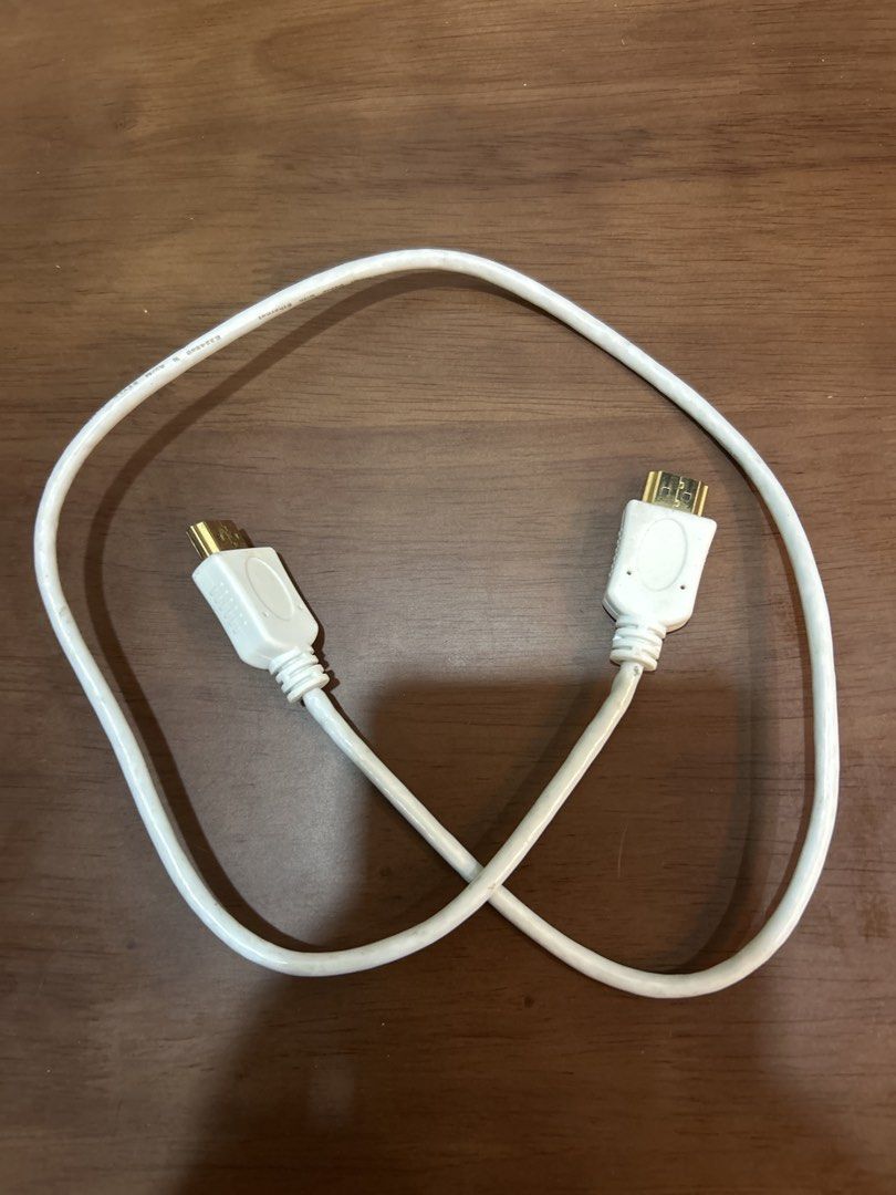 White HDMI Cable405969755146168320