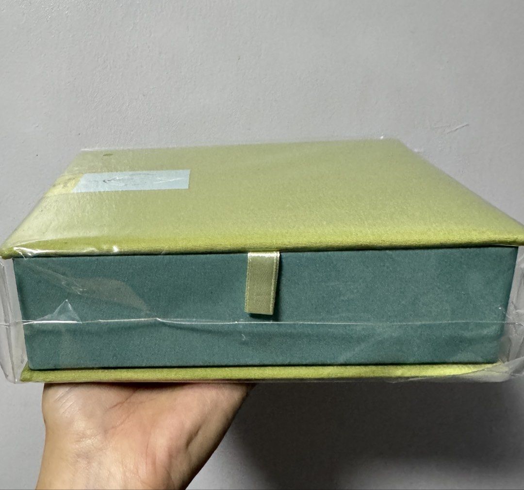 Woodworths Keepsake Box (Category: Accessory Holder, Box & Organizers) located in Rizal. Submitted by declutteryph (Listing ID 1427717533, Image 1). Description: Brand new Woodworth Keepsake Box with photo insert inside 3pcs available.