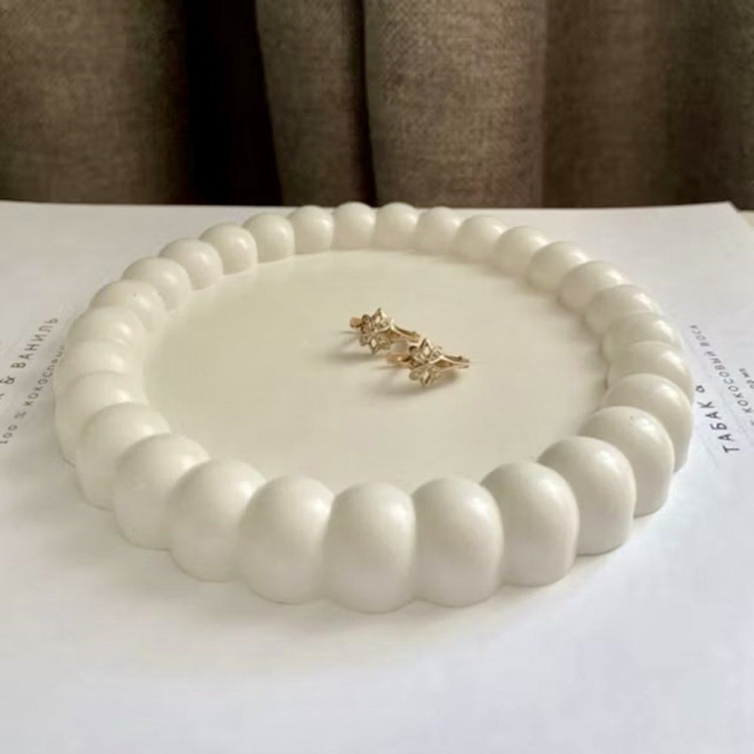 x2 Bubble Marshmallow Jewelry display Dish / plate (Category: Other Home Decor) located in Trece Martires City. Submitted by jaaadeya (Listing ID 1427774901, Image 1). Description: just moved out so i am doing major declutterering as i will move abroad 😊 100p each.