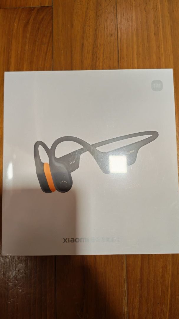 Xiaomi Bone Conduction Earphones 2 (Category: Earphones) located in Singapore. Submitted by true_asterios (Listing ID 1427722883, Image 1). Description: Brand new Xiaomi Bone Conduction headphones. Unopened box. Features a sleek design and comfortable fit. Perfect for workouts or everyday use. Enjoy high-quality audio while staying aware of your surroundings..