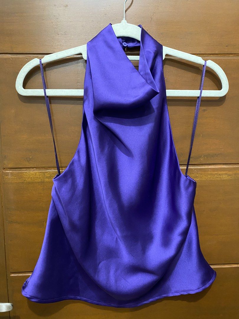 Zara Halter Top and Skirt Set (Category: Dresses) located in Mandaluyong City. Submitted by curated.clothes (Listing ID 1427774623, Image 2). Description: 🌸 NEVER BEEN USED 🌸 with tags Small snags (top).