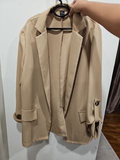 (Category: ) located in . Submitted by for_everything_pre_loved (Listing ID 1427758519, Image 1). Description: .