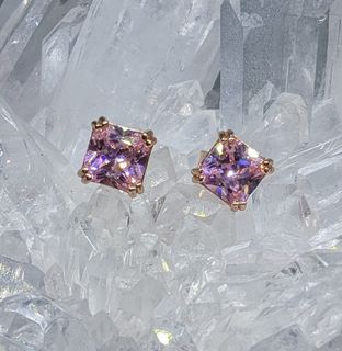(Category: ) located in . Submitted by e_gems (Listing ID 1427856367, Image 1). Description: .