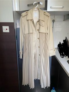 （分類：）位於 。 由 slandered.by.third.comment 提交（商品編號 1427838821，圖片 1）。簡介： 。