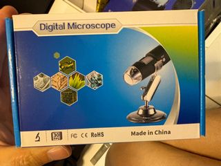 Digital Microscope Compatible with Smartphones and Computers