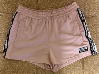 (Category: ) located in . Submitted by green.trendsetter (Listing ID 1427881004, Image 1). Description: .