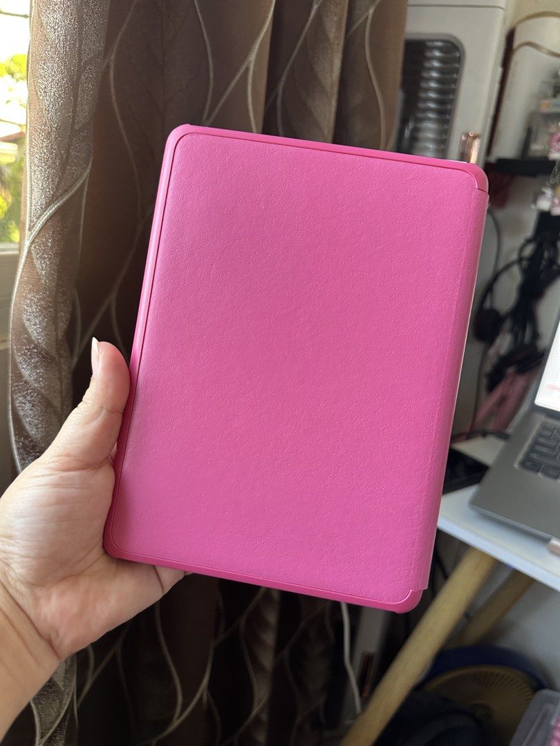 Amazon Kindle Original Leather Case in Raspberry for Paperwhite 12th Gen (Category: E-Readers) located in Taguig. Submitted by looouuuiii (Listing ID 1427529460, Image 3). Description: Used but excellent condition Please see last 2 pictures for flaw Tiny dot.