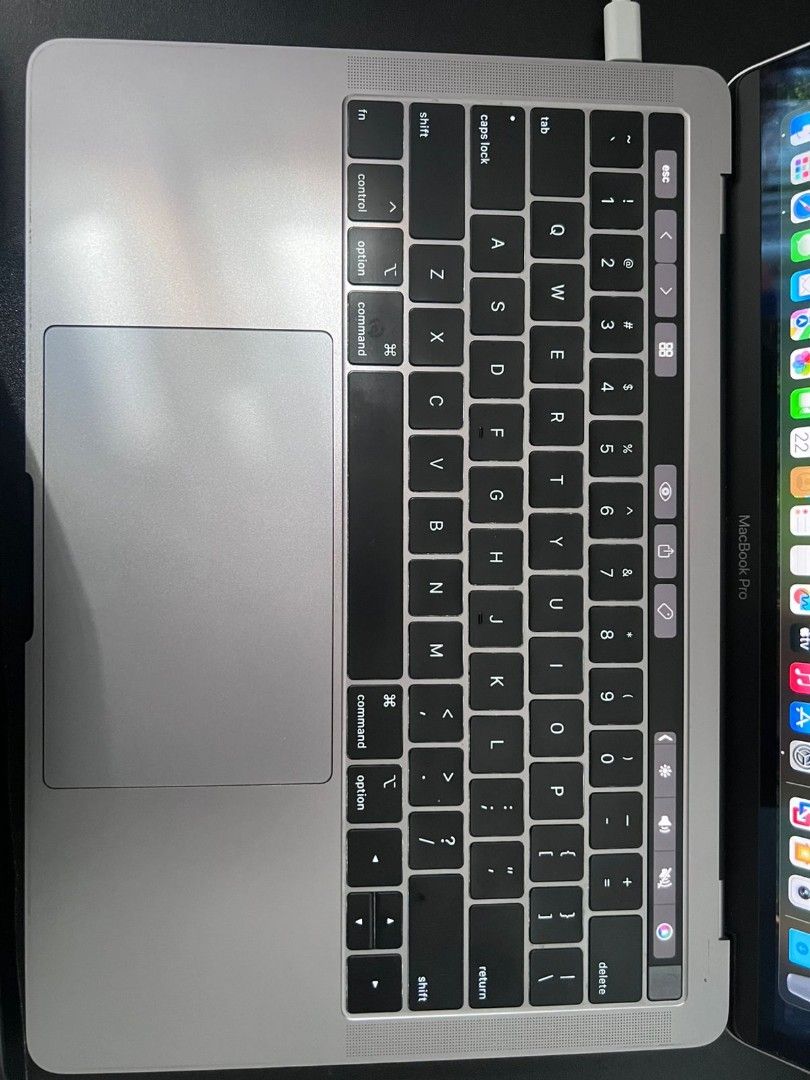 Apple MacBook Pro 13-inch (2019-Touchbar)